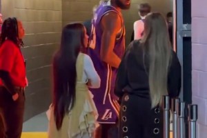 湖人火箭G5，输了！湖人这帮老家伙体能跟不上火箭的年轻人...