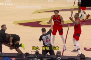 哈登不小心撞倒猛龙教练！徐静雨：哈哈哈，合理报复，借力打力！